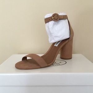 Steve Madden Shanna Sandal Heel Size 7.5